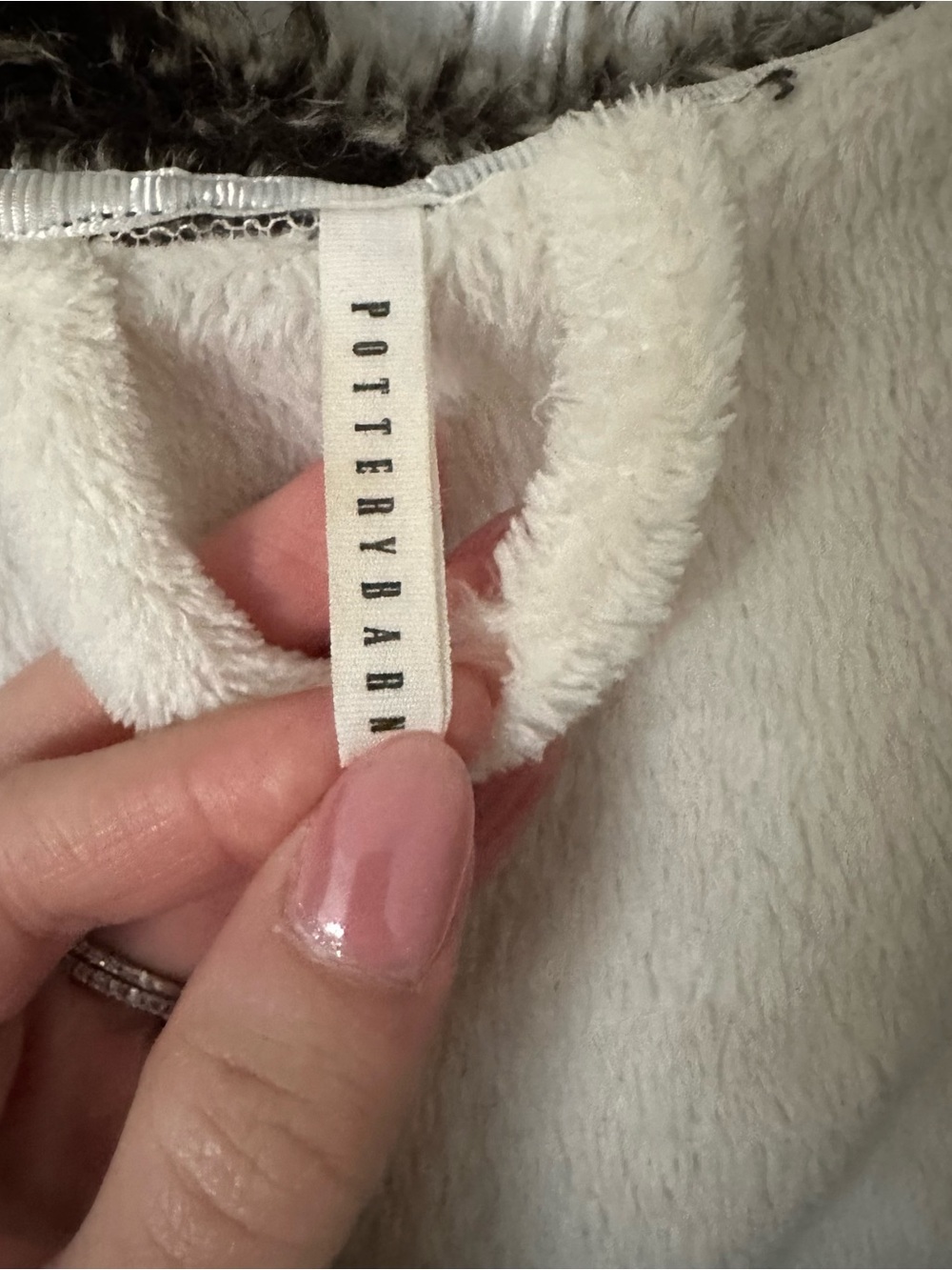 White and Brown Pottery Barn Robe - Picture 6 of 11